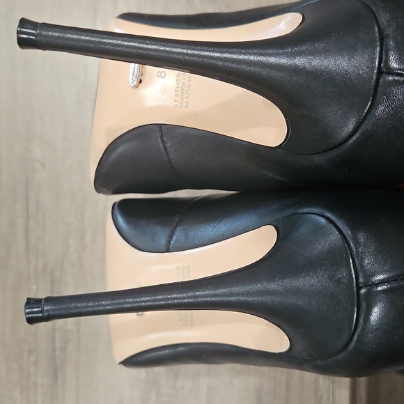 Tony Bianco Classic Black Heels size 8 - Picture 10 of 15